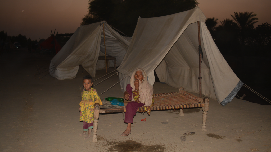 Overstroming Pakistan – Verrassing in Volendam