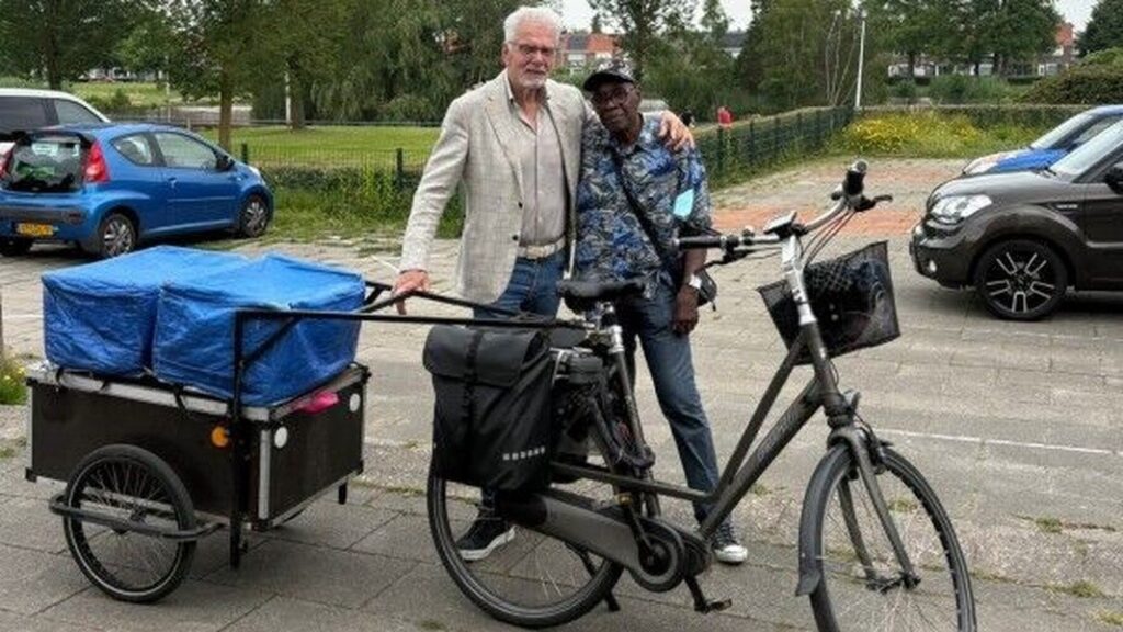 Held op de fiets en Oekraïne